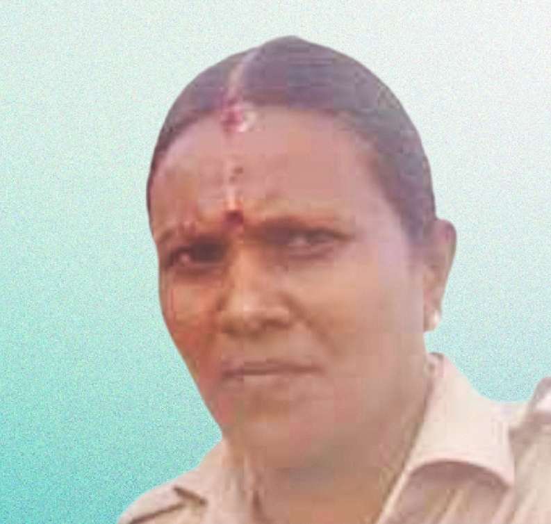 உண்டியல் பணத்தைத் திருடியதாக கைது செய்யப்பட்ட தூத்துக்குடி பெண் காவலா் பணியிடை நீக்கம்