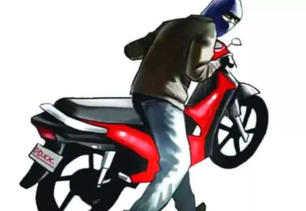 தூத்துக்குடியில் எஸ்.எஸ்.ஐ-யின் பைக் திருட்டு