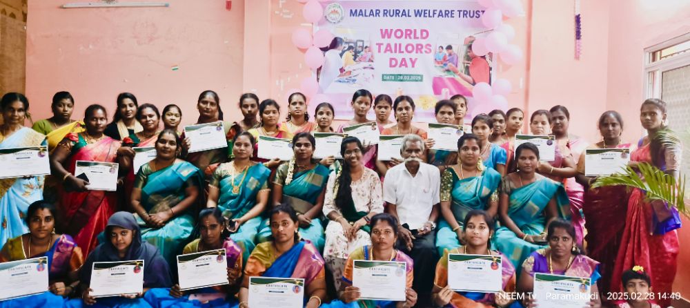 பரமக்குடியில் உலக தையல்காரர்கள் தினம்..