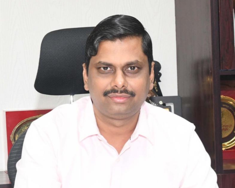மாற்றுத்திறனாளிகள் தின விழாவில் தமிழ்நாடு அரசின் தங்கப்பதக்கம் பெற வரும் 28ஆம் தேதிக்குள் விண்ணப்பிக்கலாம்- மாவட்ட ஆட்சித்தலைவர் இளம்பகவத் தகவல்