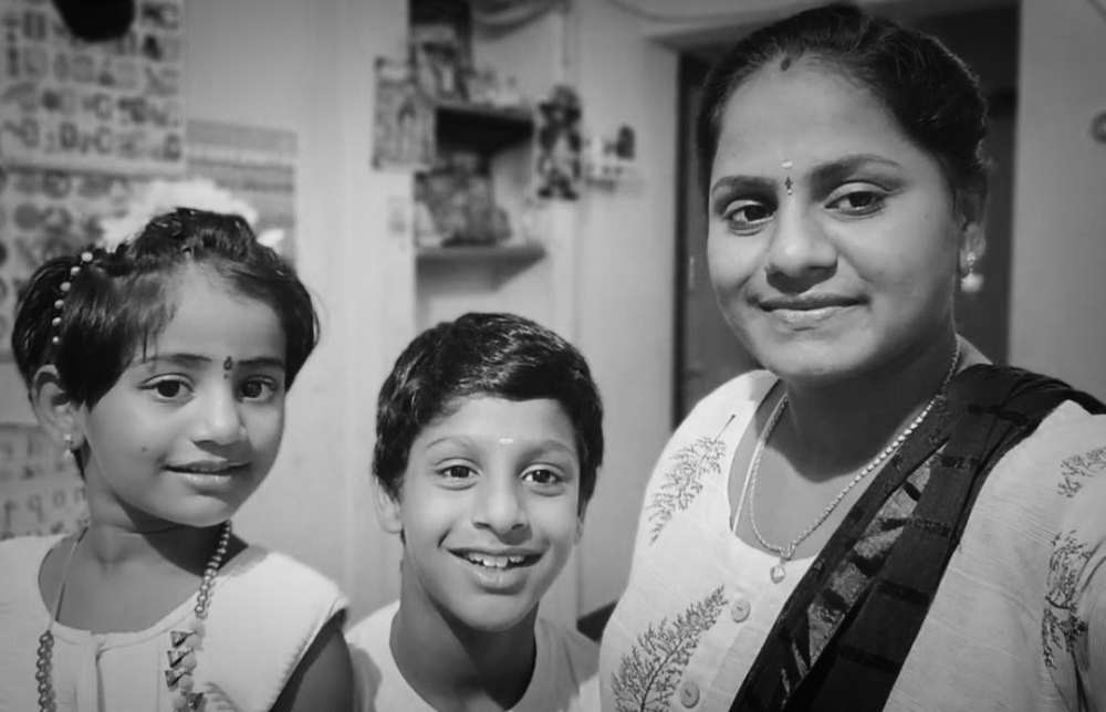 2 குழந்தைகளுக்கு விஷம் கொடுத்துவிட்டு காவலரின் மனைவி தூக்குப்போட்டு தற்கொலை