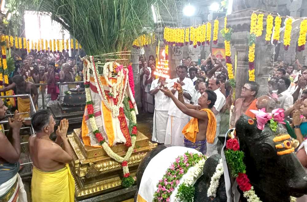 கோவில்பட்டி செண்பகவல்லி அம்மன் கோவில் பங்குனி சித்திரை திருவிழா கொடியேற்றத்துடன் தொடங்கியது