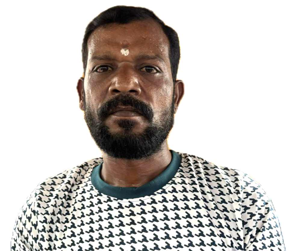 பணம் கேட்டு அரிவாளை காட்டி கொலை மிரட்டல் விடுத்த வழக்கில் ரவுடி குண்டர் தடுப்பு சட்டத்தின் கீழ் சிறையில் அடைப்பு