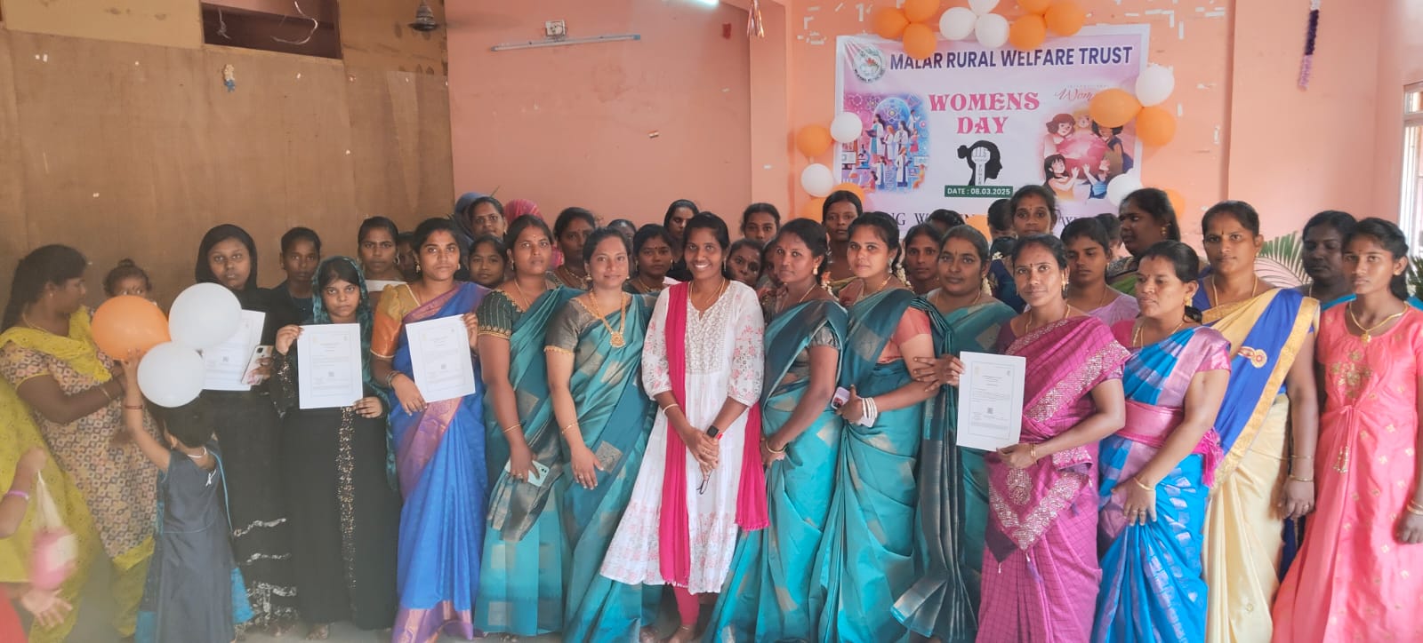 பரமக்குடியில் உலக மகளிர் தின விழா.