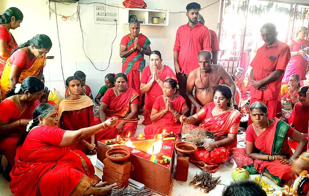 இயற்கை சீற்றம் தனிய வேண்டி மாபெரும் கலச விளக்கு வேள்வி பூஜை