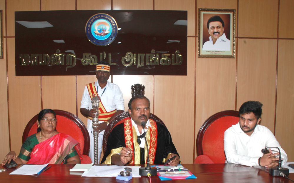 சிலர் ஆக்கிரமிப்பில் இருந்த மாநகராட்சிக்கு சொந்தமான பல ஏக்கா் இடங்கள் மீட்கப்பட்டுள்ளது - மேயர் ஜெகன் பெரியசாமி தகவல்.!.