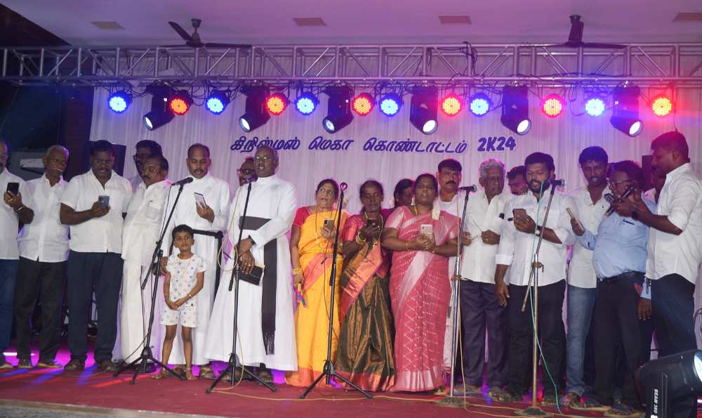 தூத்துக்குடி சண்முகபுரம் தூய பேதுரு ஆலயத்தில் கிறிஸ்துமஸ் விழா