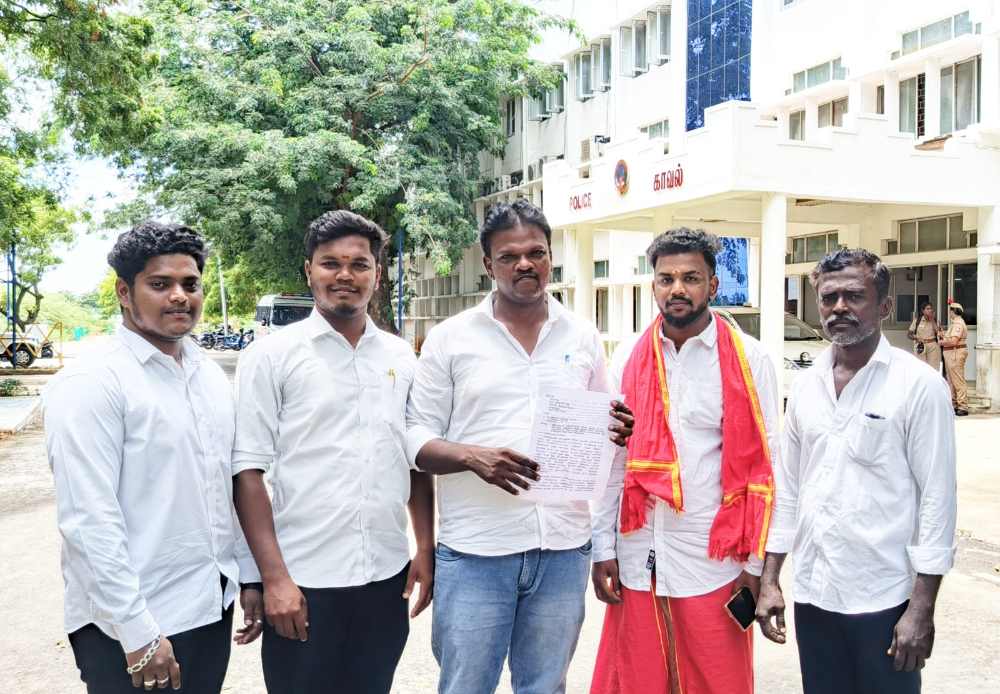 ஸ்டெர்லைட் ஆதரவாளர்கள் என்ற பெயரில் திரியும் கலவரக்காரர்கள் மீது நடவடிக்கை எடுக்குமாறு தூத்துக்குடி எஸ்.பி-யிடம் மனு